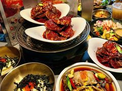 -草家酱蟹炭火烤肉店(珲春南路一店)