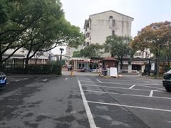 -汇龙潭