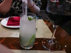 起泡酒-YUE·6·西式融合餐厅(外滩六号店)