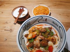 -陇上秦轩西安biangbiang面(朝龙汇店)