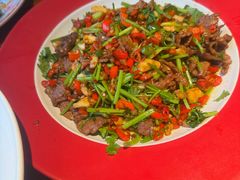 -鸽舞笙平金牌烧鸽子·融合菜(鲁谷店)