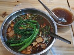 -柳州肥姨妈大骨螺蛳粉(东靖路店)