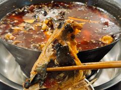 -鸿顺老铁锅美蛙鱼府(解放碑店)