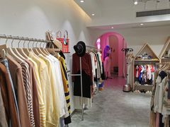 -nana showroom娜娜家服装店