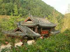 -楠柏弯休闲山庄(梨花溪店)