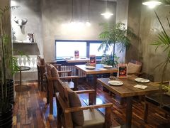 -HIGH FIVE哈福手工汉堡(桂林路店)