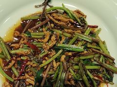 -那家老院子东北菜·饺子·小鸡炖蘑菇(艳华街店)