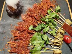 -何师烧烤Pro ·小龙虾·江湖川菜·精酿啤酒(太古里店)