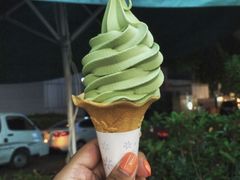 抹茶冰激凌-全家便利店(襄阳南路店)
