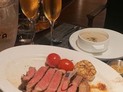 -MONICH牛排融合餐厅(和义大道购物中心店)