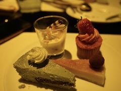 -澳门旅游塔360°旋转餐厅(南湾湖广场店)