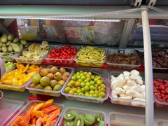 自助取餐区-老炳·七丛松甘草水果