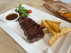 -LENBACH兰巴赫西餐啤酒坊(大连东港店)