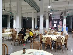 大堂-标记美食新鲜猪杂(兴南大道店)