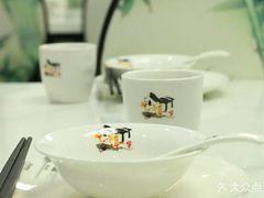 -七的湖·晚芳亭·阳澄湖农家菜·大闸蟹(莲花岛店)