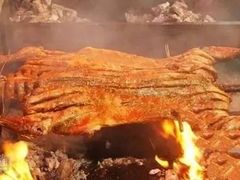成都烤全羊-三圣里·中餐宴请·自助烤肉·烤全羊·柴火鸡(旗舰店)