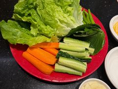 长过手臂的蔬菜盘-本家·添百客韩国料理(泰然店)