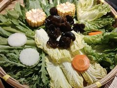 -尚尚仙·酸汤猪手·猪肚鸡火锅(华联万柳购物中心店)