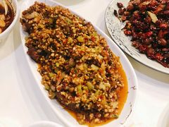 吮指蒜香小排-付掌柜在成都·热炒砂锅集(金禾店)