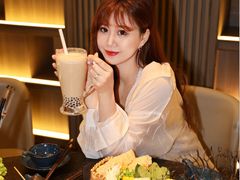 -湊湊火锅·茶憩(打浦桥日月光店)