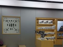 -DJI大疆(深圳华强北曼哈授权体验店)