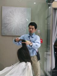 点击看大图 -首脑美发沙龙