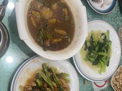 -鹤乡东北菜(崮山路店)