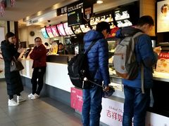 -麦当劳(友谊路得来速店)