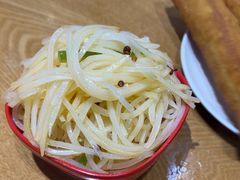 -三好食堂(煎饺·馄饨·肉饼米线·盛世广场店)