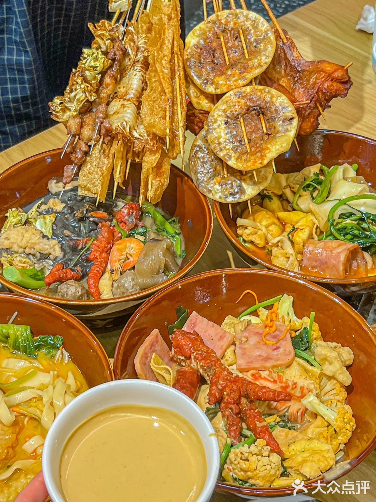 被泥石流黏糊！香迷糊了🍲