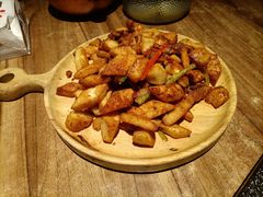 风味馕炒肉-耶里夏丽·丝路新疆菜·清真食品(徐汇南丹东路臻选店)