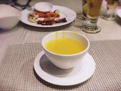 奶油南瓜汤-芽庄洲际酒店自助餐厅
