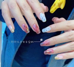 -纤纤玉手美甲美睫美容