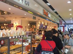 面包甜点陈列柜-BreadTalk面包新语·烘焙蛋糕(海珠丽影广场店)