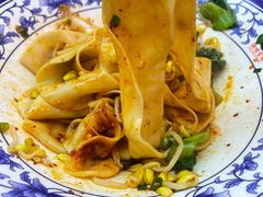 -陕味食族油泼面·小炒盖码面(双榆树店)