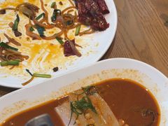 -俭寨大盘鸡·手抓肉·烧烤新疆菜(乌苏路店)