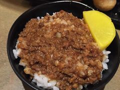 卤肉饭-伊人锅·魔石泡泡鱼