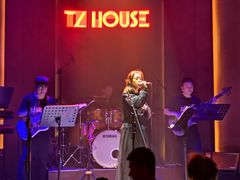 -TZ House音乐现场(来福士中心店)