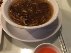 -新大咀港式茶餐厅(宝山万达店)