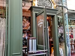 -玛格萝妮比萨屋(四平店)