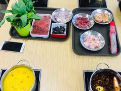 -杨老板·海鲜集市火锅·鲜切牛肉(中防万宝店)