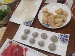 -楼外楼大刀肉传统火锅居(博学路店)