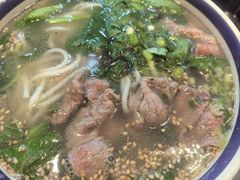-云阿蛮云南生烫牛肉米线(奉贤路店)