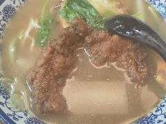 大排-何太太馄饨面铺(大浒东苑店)