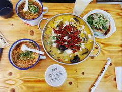 酸菜鱼小份-胖胖板凳面