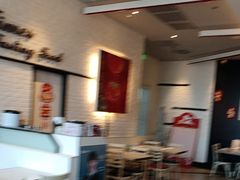 -必胜客(WOW万隆店)