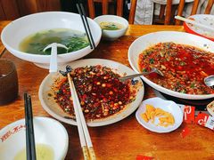 -老鼎万春卤菜(五代传承创始老店)
