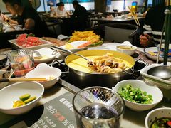 -尚尚仙·酸汤猪手·猪肚鸡火锅(华联万柳购物中心店)