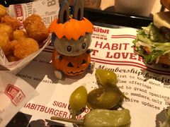 -The Habit Burger Grill 哈比特汉堡(复兴soho店)