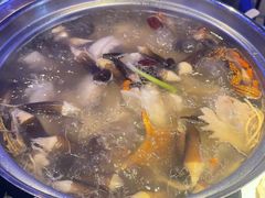 -千岛蚝高压锅生蚝·人参火锅(白云万达店)